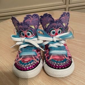 Converse (custom) toddler girl size 7